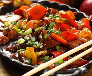 Porc la plita incinsa 