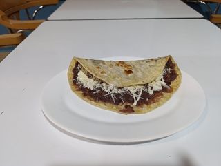 Baleadas Con Huevo (1 Ud.)