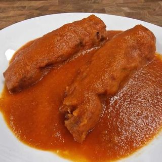 Manitas de cerdo a la Bizkaina