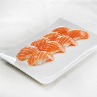 S4. Sushi sake 8 pezzi + Coca-Cola Zero 33cl