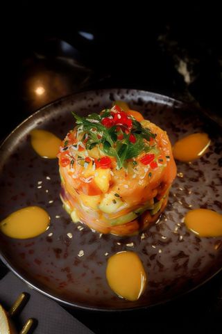 Tartar De Salmón Y Mango