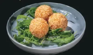 53. Bolas De Sésamo (4 Uds.)