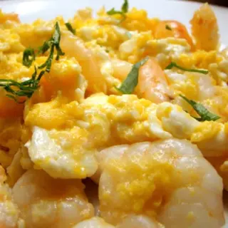 Huevos Revueltos Con Gambas