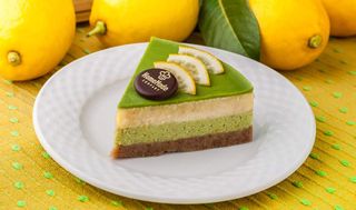 Presna Limun Matcha  parče torte posno
