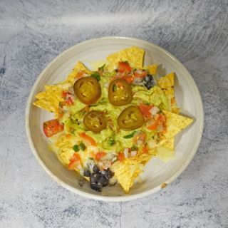 Nachos con guacamole