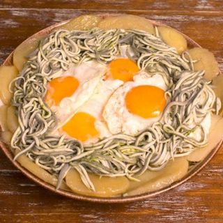 Huevos Rotos Con Aguinagas