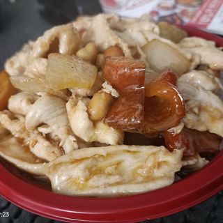 243.Donbur pollo in salsa piccante