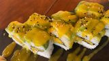 68. Maki Roll De Mango Con Aguacate (8 Pzs.)