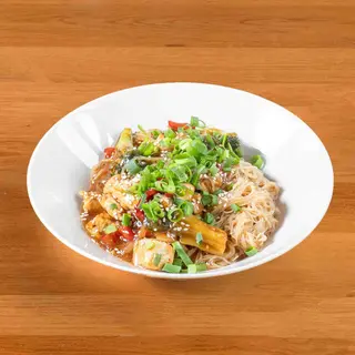 Noodles cu pui