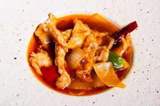 143. Pollo in salsa piccante