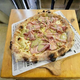 Мортадела и Пистачо