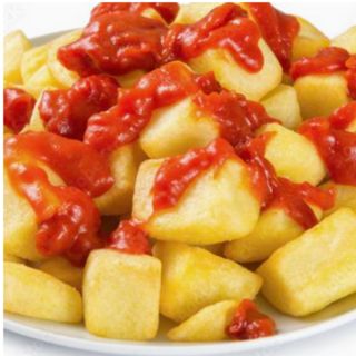 Patatas bravas con txaka (ración)
