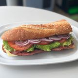 Bocadillo Caliente De Bacon Completo