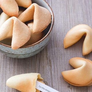 D14. Biscotto della fortuna