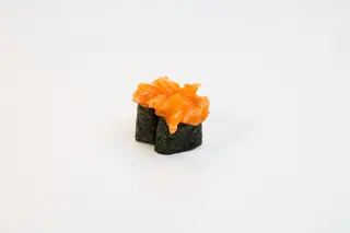 153.Gunkan de salmón (2 pzs.)