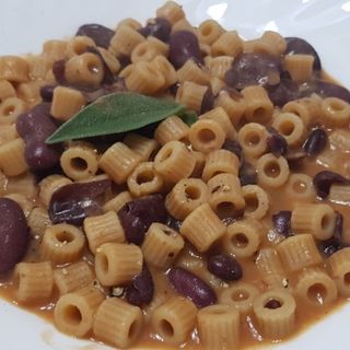 Pasta e fagioli e cozze
