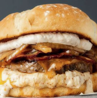 Hamburguesa bomba cheddar