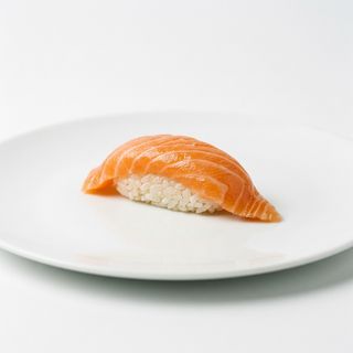 31.Nigiri De Salmón (2 Pza.)