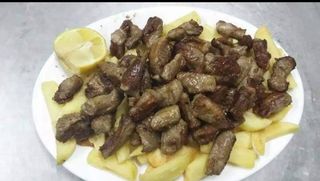 Media Ración De Lagartitos Con Patatas