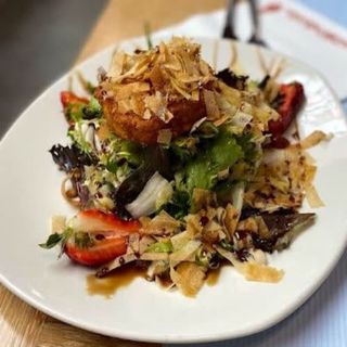 Ensalada De Queso De Cabra Frito