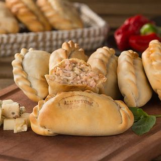 Empanada de Jamón y Queso