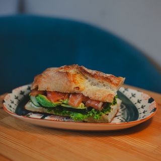 Багет з лососем