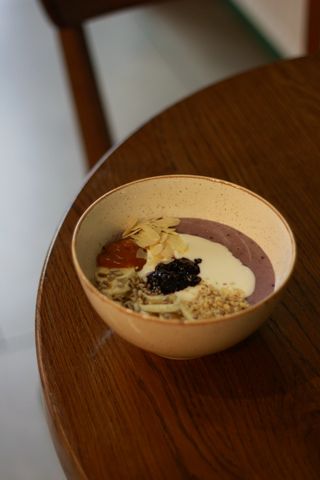 Вівсянка зі смородиною та карамеллю