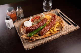 Meniu cârnati sarbesti