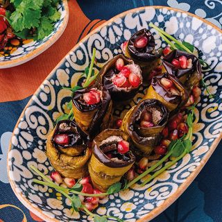 Rulouri de vinete cu pasta de nuci