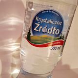 Woda krystaliczne źródło gazowana