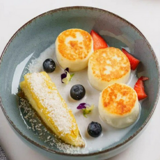 Сырники с жаренным ананасом