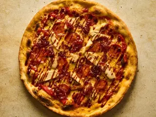 Pizza  Pollo Pepperoni Barbacoa