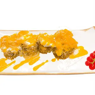 80.Tempura salmon con fideos frito y queso 8u