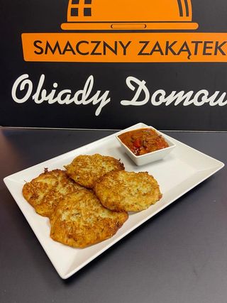 Placki z sosem myśliwskim 