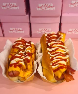 Hot dog cheddar e patatine