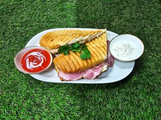 Knapp! TOST SUVI VRAT