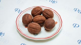Шоколадные орешки