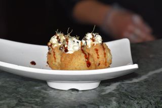 33a. Palline fritte - 3 pezzi