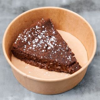 Pastel cremoso de chocolate Manjari 65%