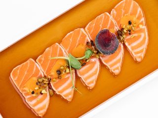 56 Tataki sake - 6 pezzi piccante