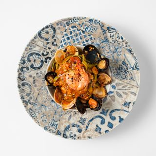 Tagliatelle s plodovima mora