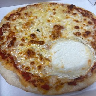 Pizza 4 Quesos (24 Cm.)