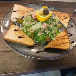 Tuna salata