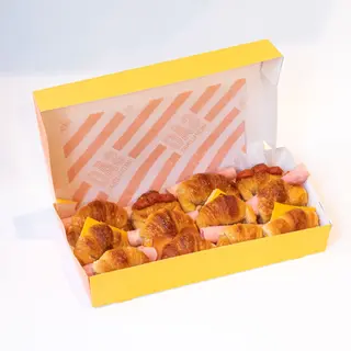 Caja de 12 medialunas rellenas saladas
