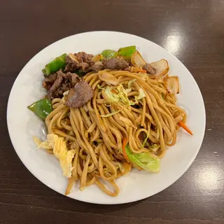 Massa chinesa com vaca 