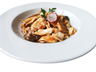 34. Pollo con funghi bambù