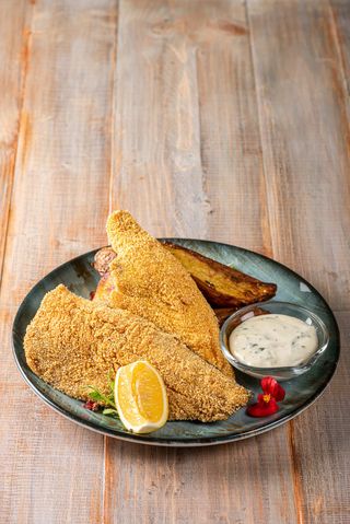 Păstrăv file în crustă crocantă de mălai