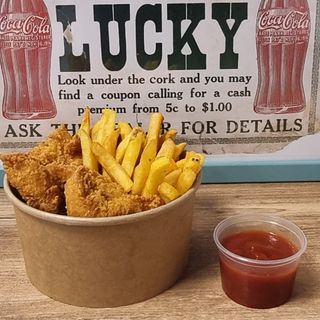 Chicken Strips (4szt) + frytki + sos