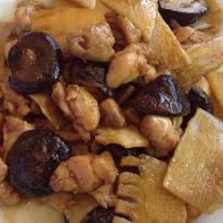 90. Pollo Con Bambú Y Setas