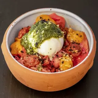 Ensalada de Tomate, Burrata y Pesto (1 ó 2 personas)